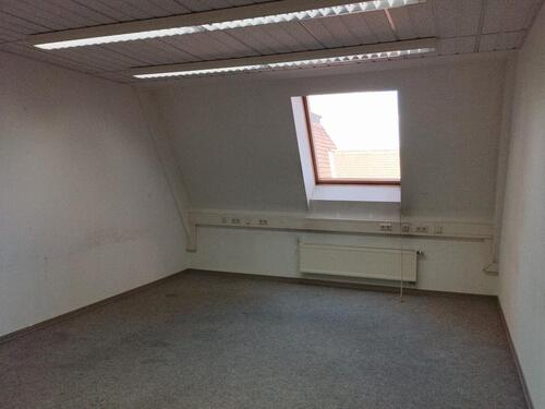 Foto - Bandräume im Hupfeldcenter ab 25 m² frei
