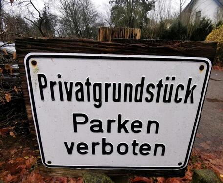 Foto - sicherer Stellplatz auf umzäuntem Grundstück