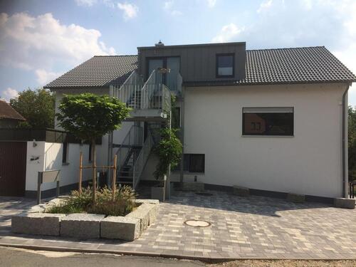 Foto - Großzügige 5 Zimmer Wohnung mit Terrasse und Garten