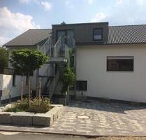 Großzügige 5 Zimmer Wohnung mit Terrasse und Garten - Uttenreuth