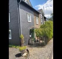 Haus zum Verkauf in (Zweifamilienhaus) Freudenberg-Niederndorf