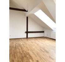 Einziehen und Wohlfühlen! Schicke, sanierte 1-Zimmer-Wohnung mit hervorragender Verkehrsanbindung - München Aubing-Lochhausen-Langwied