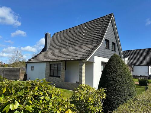 Foto - Solides Einfamilienhaus mit Garage – provisionsfrei