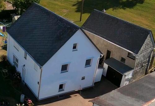 Foto - Liebevoll modernisiertes Einfamilienhaus m. Garten & Nebengebäude