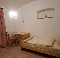 Möblierte Zimmer und Küche Bad ab März -August frei - Tuntenhausen