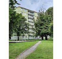 Unna-Süd: helle,renovierte 3-Zimmer-Wohnung mit Loggia und Garage
