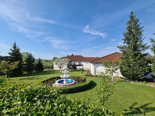 Foto - Top-Investment nahe Bayreuth: MFH + 900 m² Baugrund – provis.frei