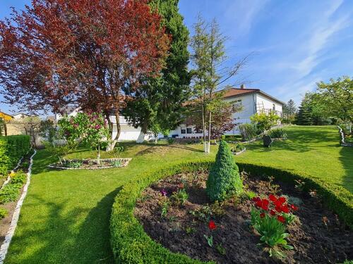 Foto - Mehrfamilienhaus, Wohnhaus in Seybothenreuth zum Kaufen