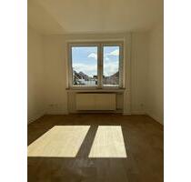 Helle und moderne 1-Zimmer-Wohnung mit Einbauküche - Oberhausen Alsfeld