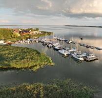 Usedom-ETW mit Terasse Hafen Ziemitz - Kröslin