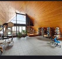 WG Zimmer in Top Lage - 725,00&nbsp;EUR Kaltmiete, ca.&nbsp; 270,00&nbsp;m&sup2; in Tübingen (PLZ: 72074) Lustnau