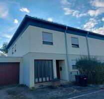 Winkelbungalow mit ELW in BB zu vermieten ca 170qm Wohnraum - Böblingen Dagersheim