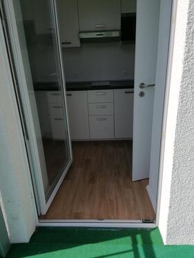 Foto - 2-Zimmer Wohning mit Einbauküche und Balkon. Zentrum