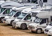 Foto - Stellplatz Lagerplatz Lagerhalle Wohnwagen Wohnmobil Oldtimer