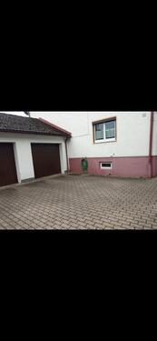 Foto - MotorradRollerFahrrad Garage im Kreuzviertel