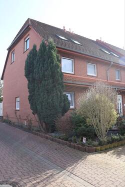 Foto - Reihenendhaus für Familien in Rethen zum Verkauf