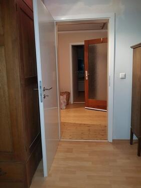 Foto - Gut isolierte 2-Zimmer- Dachgeschosswohnung mit EBK