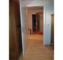 Gut isolierte 2-Zimmer- Dachgeschosswohnung mit EBK - Wölfersheim