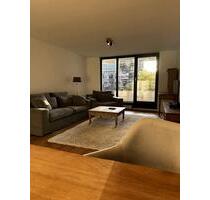 Möblierte & renovierte 2-Z. Whg. im 2. OG mit Balkon & TG - Düsseldorf Stadtbezirk 6