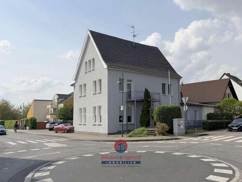 Foto - DORMAGEN-STÜRZELBERG: FRISCH SANIERTE 4-ZIMMERWOHNUNG IM ERDGESCHOSS MIT KÜCHE & EIGENEM GARTEN!