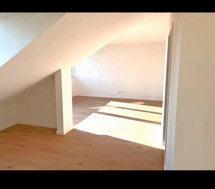 Foto - 2 Zimmer Dachgeschoßwohnung zur Miete in Düren