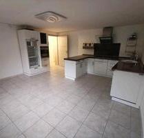 1 Zimmer(Wohnung) in Mössingen KM 330€