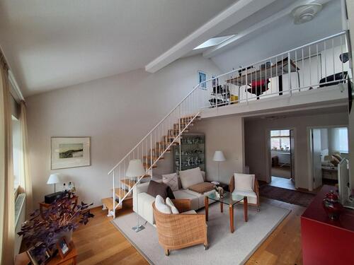 Foto - Helle, ruhige, renovierte Eigentumswohnung 95m² am Park