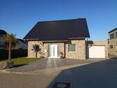 Foto - Familienfreundliches Einfamilienhaus mit Garage in ruhiger Lage