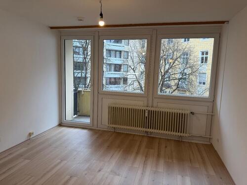 Foto - Helle 1-Zimmer-Wohnung mit Loggia & TG-StellplatzMünchen-Giesing