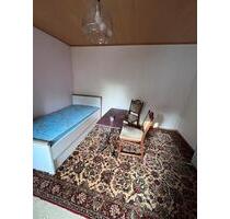 1-Zimmer-Wohnung mit Badewanne & Terrasse – WG-geeignet - Langenhahn