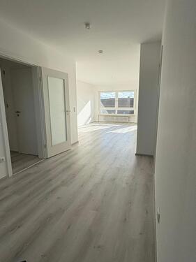 Foto - Sanierte 3-Zimmer-Wohnung mit Südbalkon, Aufzug & Tiefgarage