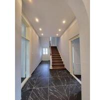 Schöne Wohnung mit 134 qm mit Balkon, WG möglich ! - Minden