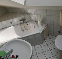 Kleine Dachwohnung - 445,00&nbsp;EUR Kaltmiete, ca.&nbsp; 37,00&nbsp;m&sup2; in Holzwickede (PLZ: 59439)