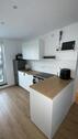 Foto - 2-Zimmer-DG-Wohnung+Küchenzeile+Stellplatz - Leverkusen-Rheindorf