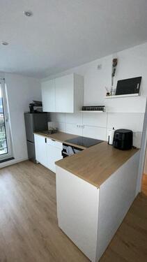 Foto - 2-Zimmer-DG-Wohnung+Küchenzeile+Stellplatz - Leverkusen-Rheindorf