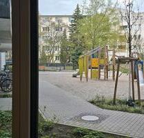 Moderne 3-Zimmer-Wohnung mit Terrasse im ruhigen Innenhof - Berlin Mitte