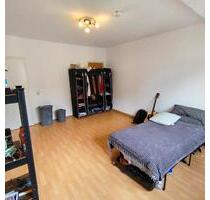 Schönes Zimmer für Studierende in toller WG - Ilmenau