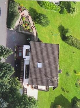 Foto - Einfamilienhaus mit Einliegerwohnung