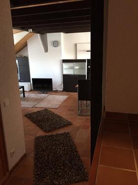 Foto - Dachgeschosswohnung mit Einbauküche zu vermieten