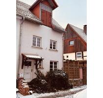 Haus und 200 qm Scheune in Volkmarsen