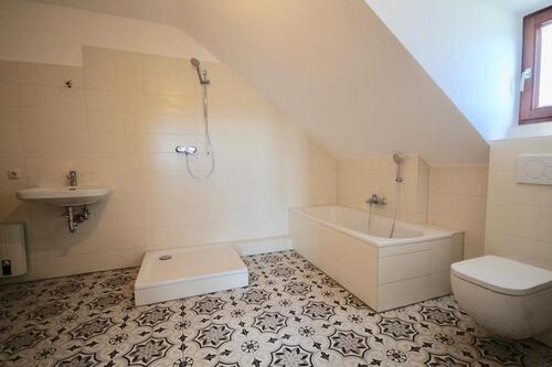 Foto - 2.5 Zimmer Dachgeschoßwohnung zur Miete in Wiesbaden