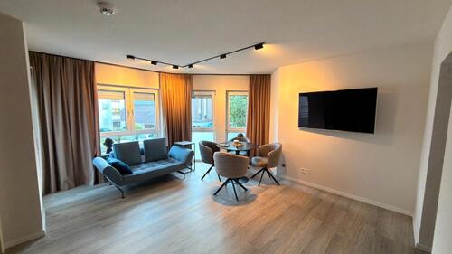 Foto - Voll möblierte 1-Zimmer-Wohnung (Balkon & Tiefgarag)