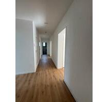 Renovierte 4 Zimmer-Wohnung mit Balkon - Idar-Oberstein