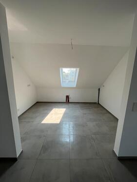 Foto - 4 Zimmer Dachgeschoßwohnung zur Miete in Karben