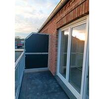 Obergeschoss-Wohnung, Erstbezug! - Hage