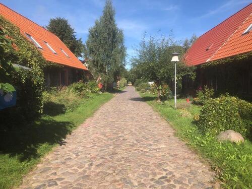 Foto - DOPPELHAUSHÄLFTE AUF SCHÖNEM GRUNDSTÜCK