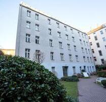 City-Office in ruhigem Hinterhaus in Friedrichshain, 3 Räume, Teeküche, Innenhof, provisionsfrei - Berlin Friedrichshain-Kreuzberg