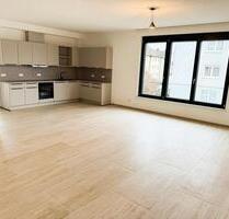 Erstbezug- hochwertige 4-Zimmer-Neubauwohnung mit 2,8m Deckenhöhe, Loggia und Sauna - Denkendorf