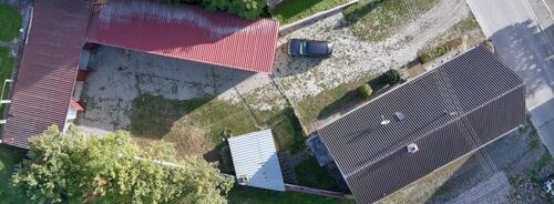 Foto - Großzügiges Wohnhaus mit 875 m² Grundst., 4 Garagen u. Ausbaupot.