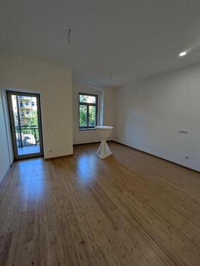 Foto - Erstbezug nach Kernsanierung- 3-Raum-Wohnung mit Balkon